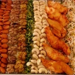 انواع غذا به صورت سلف سرویس یا دیس پرس در مراسم عروسی و عقد منو غذایی متنوع در تشریفات آریا امیر نیاکانی